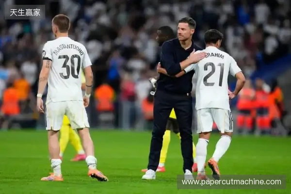 马卡：高层不满阿隆索西超杯半决赛战术；阿韦洛亚应变见效