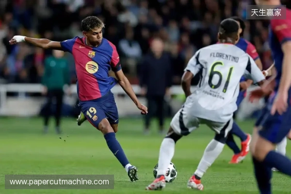 卡萨多：奥维耶多踢得很勇敢；训练都没见过亚马尔那样射门