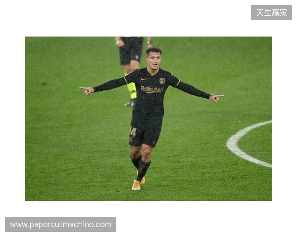 巴萨官方：莱万左眼眶骨折，将缺席对阵马竞的比赛