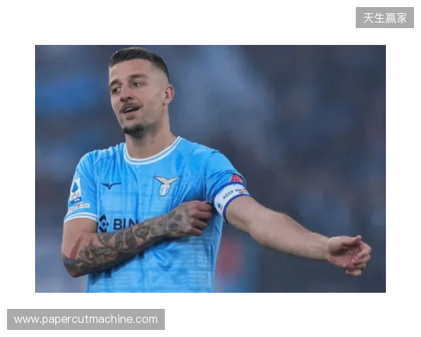 莫雷托：莱奥已就闹脾气向米兰全队道歉，他今夏仍可能离队